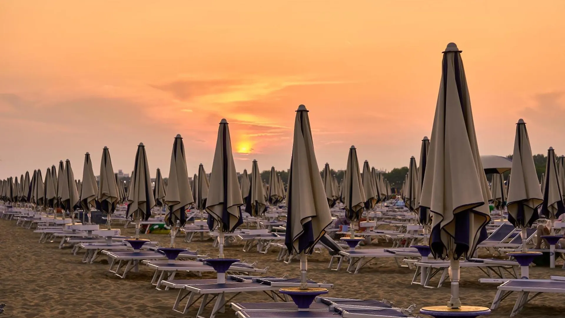 Coastal Comfort In Lido Del Sole With Sea View Bibione