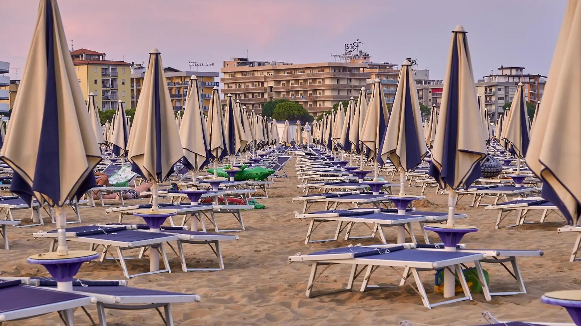 Coastal Comfort In Lido Del Sole With Sea View Bibione Itália